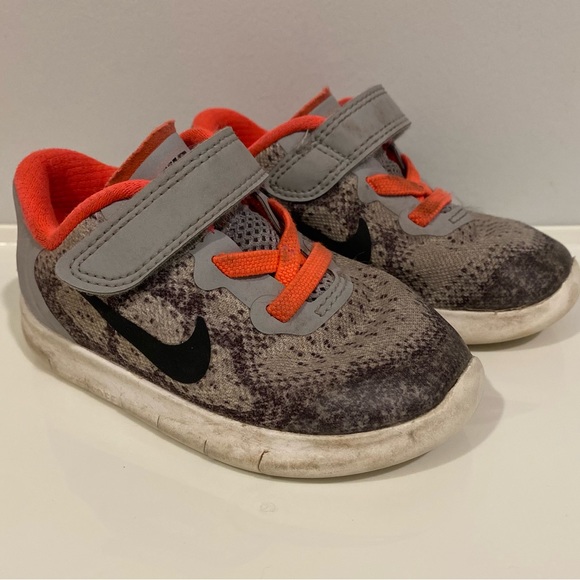 🟧$8 ADD-ON🟧 NIKE Free • 6C • Toddler size 6 - Picture 1 of 11